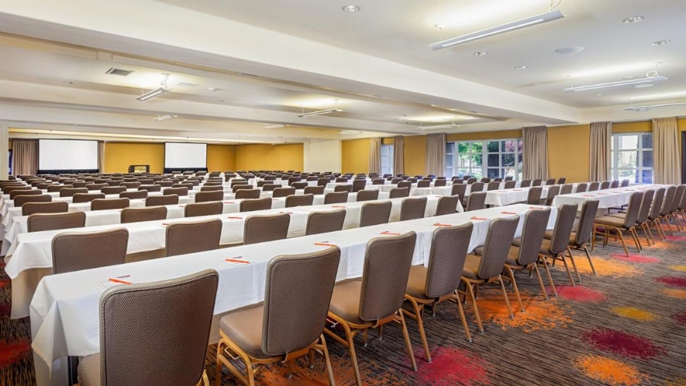 Concord Plaza Hotel Image 17