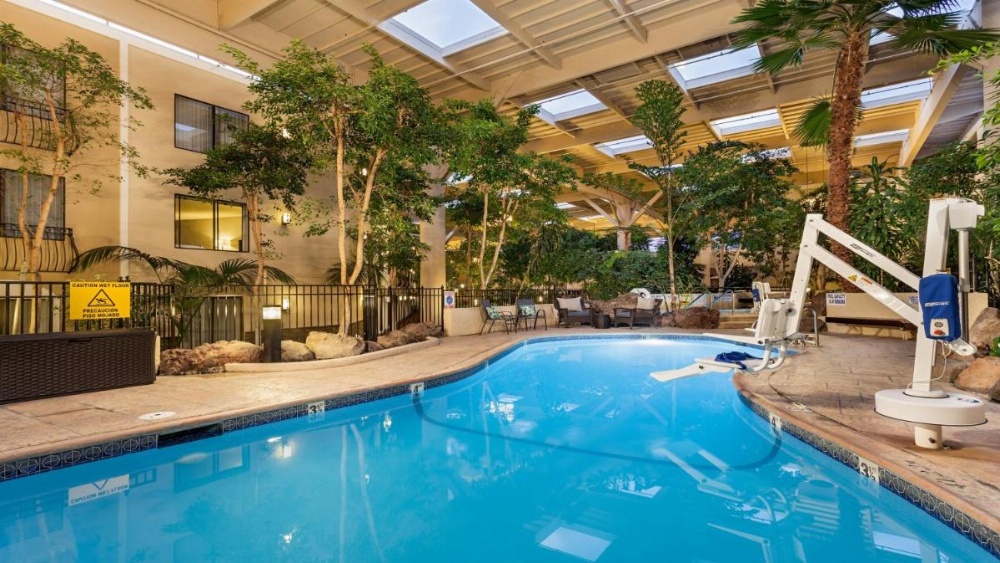 Concord Plaza Hotel Image 18