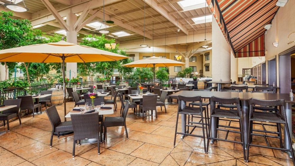 Concord Plaza Hotel Image 19