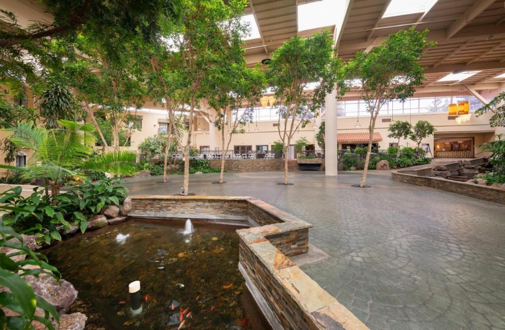 Concord Plaza Hotel Image 23